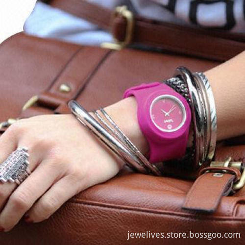Silicone Slap Watch, 100% Silicone with High Elasticity Steel, OEM/ODM Orders are Welcome